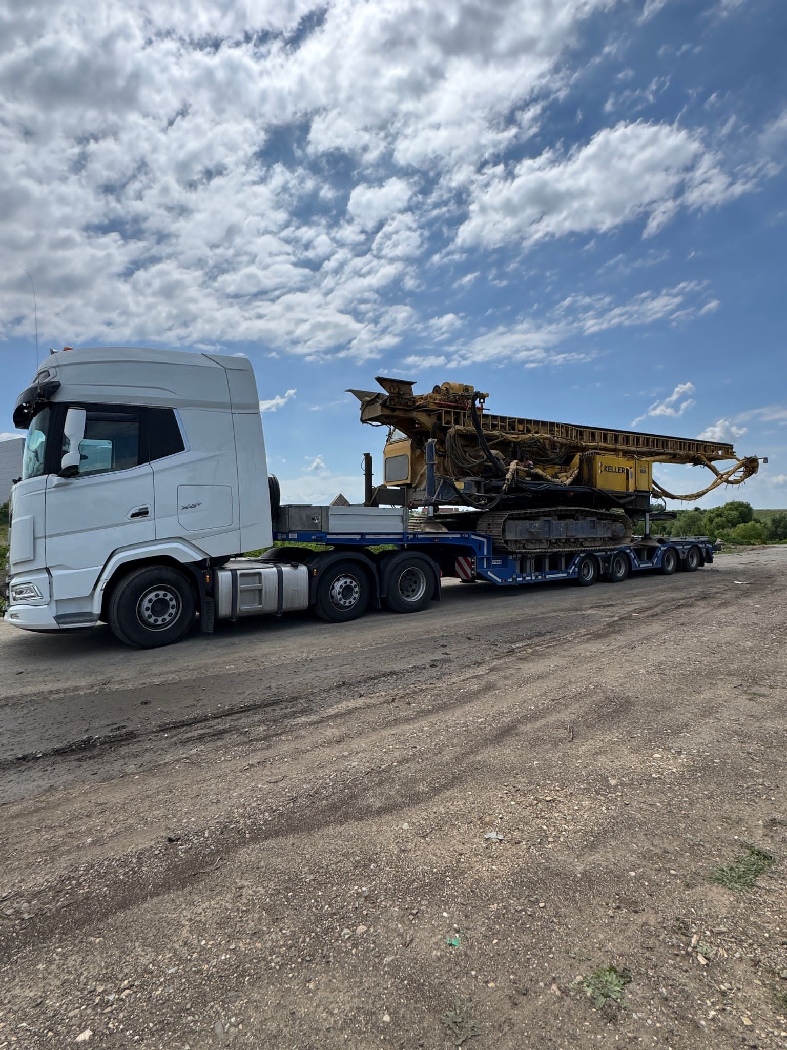 Transport marfă și utilaje